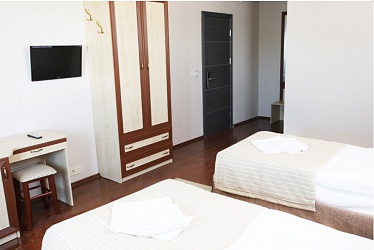 ����� �����,�����- ������ 8