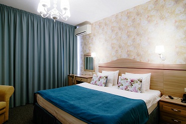 �������-�������