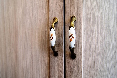 �������-�������