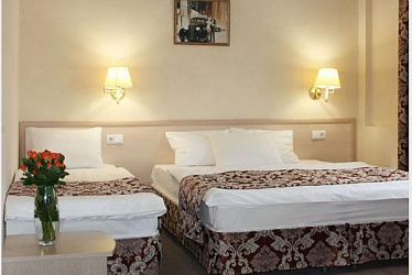 ����� ,����,- �������� -1