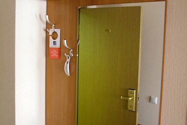 �������������12