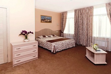 �����-������������9