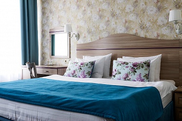 �������-�������