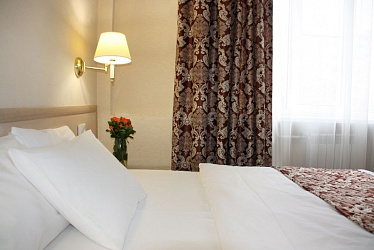 ����� ,����,�����- �������� -1